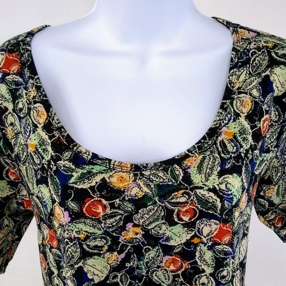 New Without Tags LuLaRoe Women's Short Sleeve Graphic Top X-Small - Picture 3 of 6